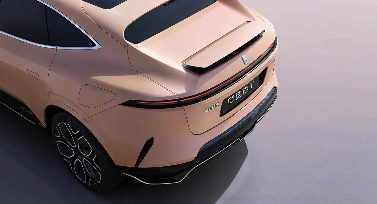 Avatr 11 thumbnail 6