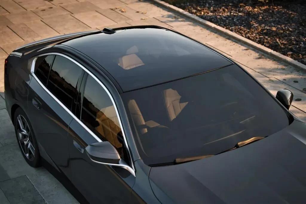 BMW 5 Series thumbnail 4