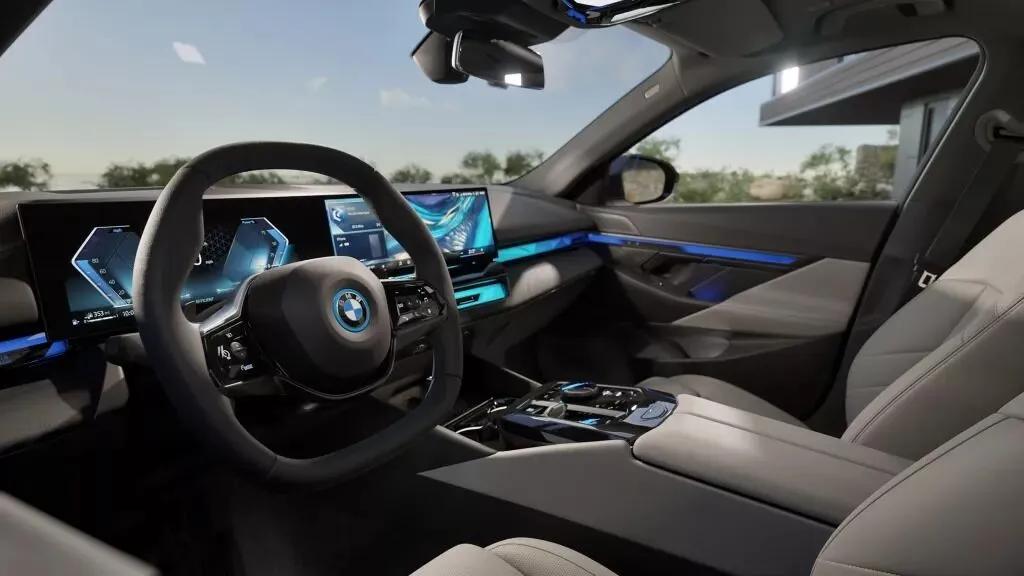 BMW 5 Series thumbnail 5