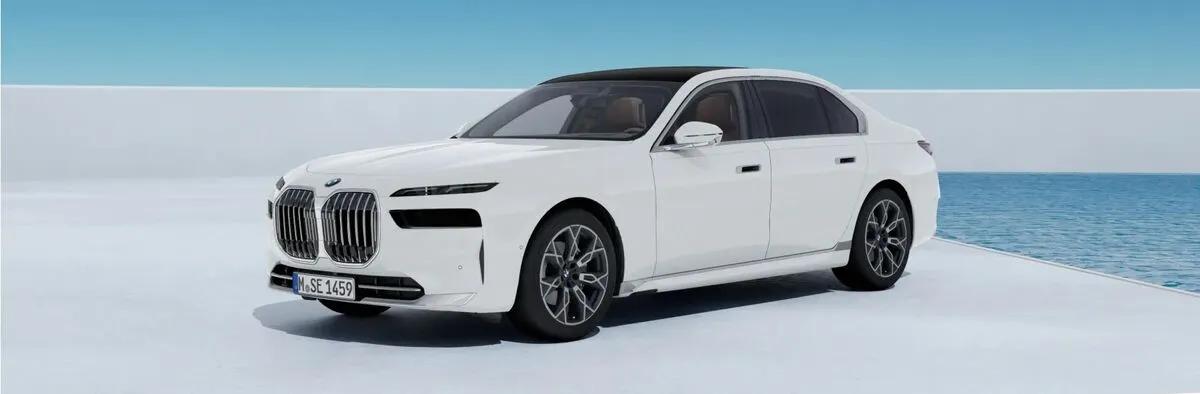 BMW 7 Series thumbnail 2