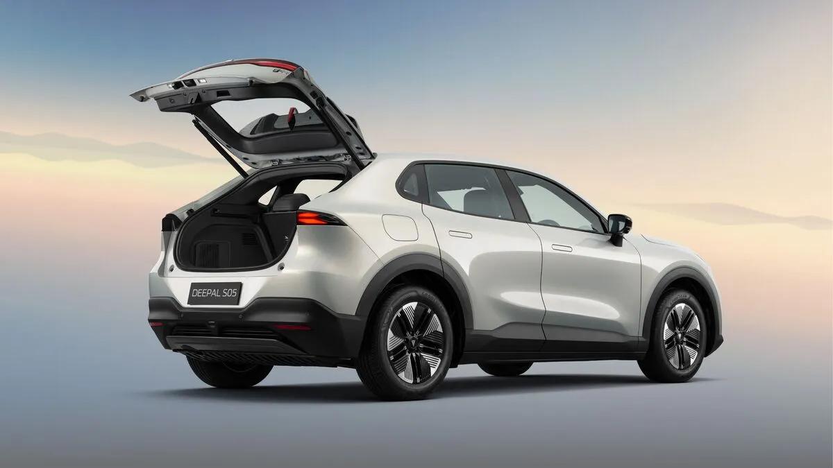 Changan Deepal S05 thumbnail 15