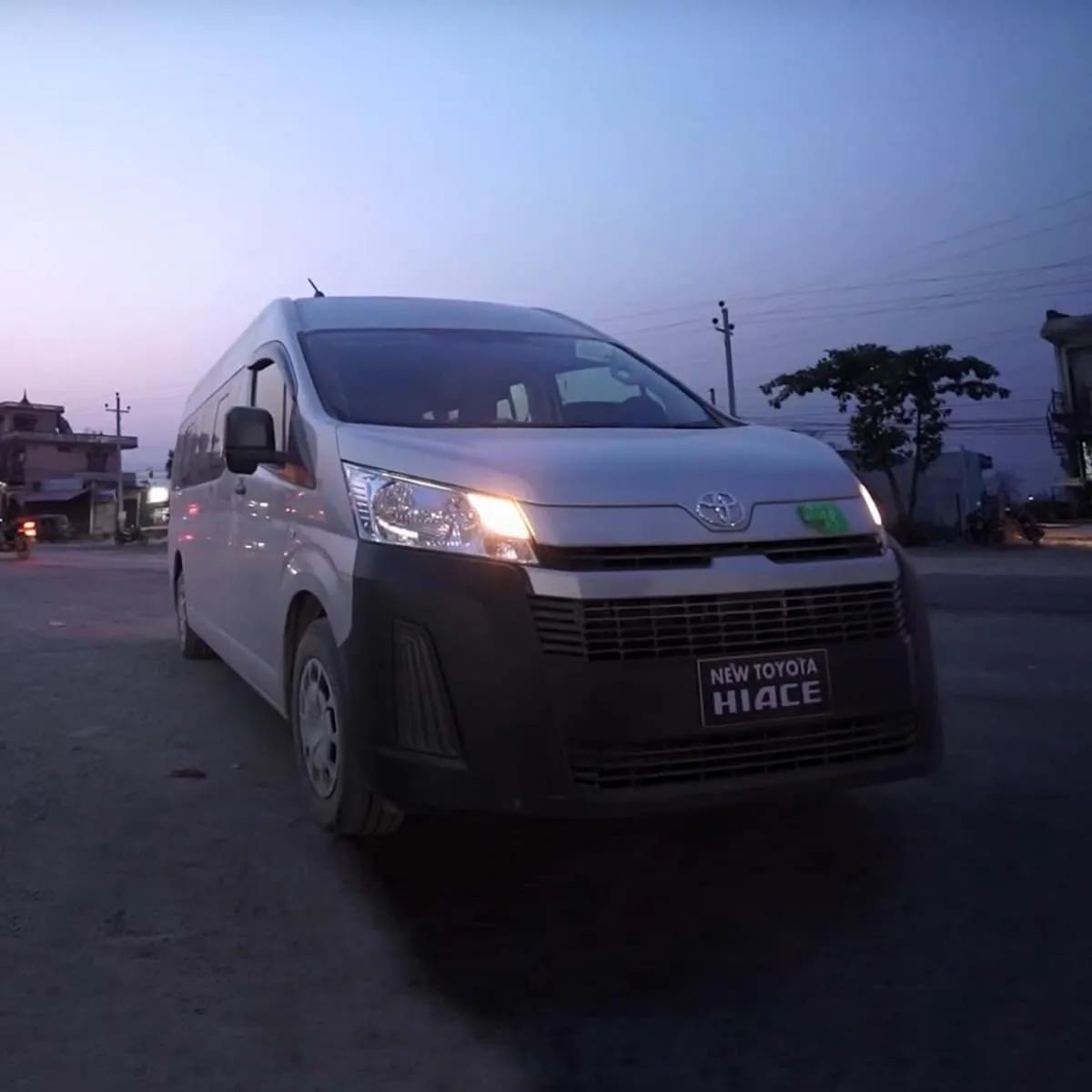 Toyota Ace Hiace thumbnail 2